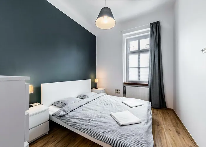 French Touch With Free Parking Budapest