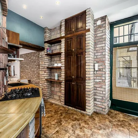 아파트 French Touch With Free Parking *