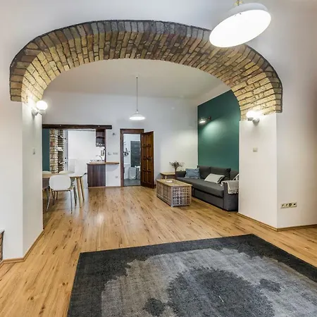 French Touch With Free Parking Apartment Budapest