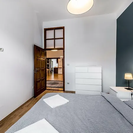 French Touch With Free Parking Apartment *